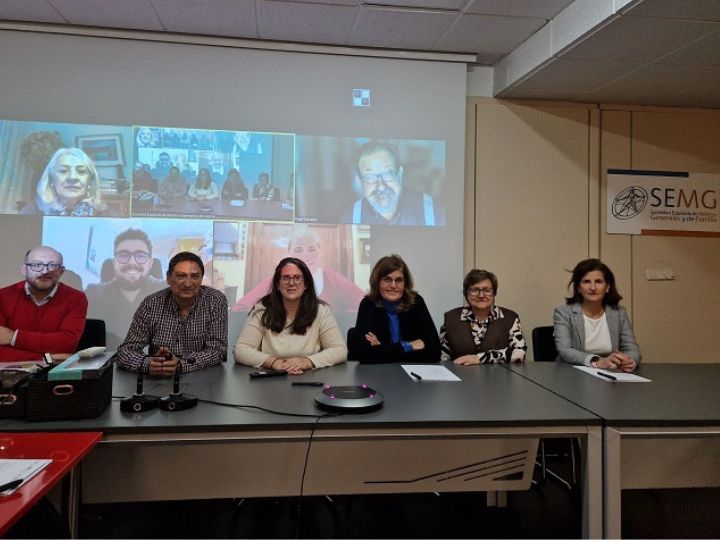 El Foro de Atención Primaria apoya la propuesta del Ministerio de Sanidad de 'autojustificar' bajas de tres días sin necesidad de acudir al centro de salud.